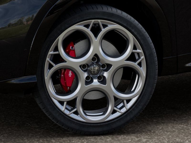 New 2025 Alfa Romeo Tonale w/ Premium Package AWD/4WD image 9