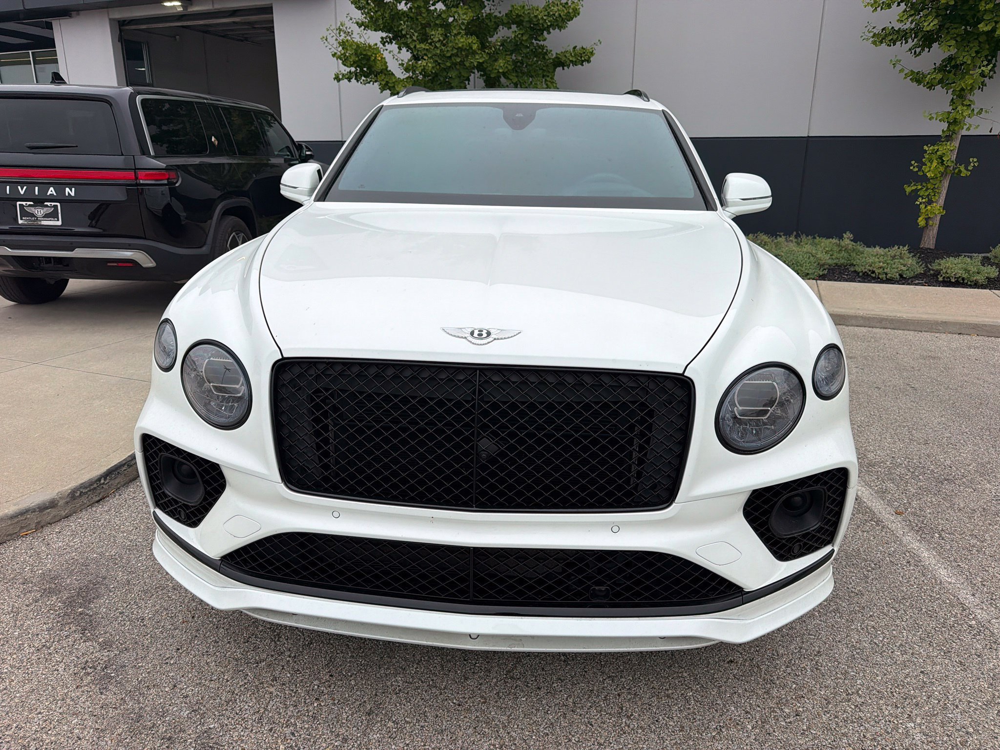Used 2022 Bentley Bentayga Speed AWD/4WD image 2