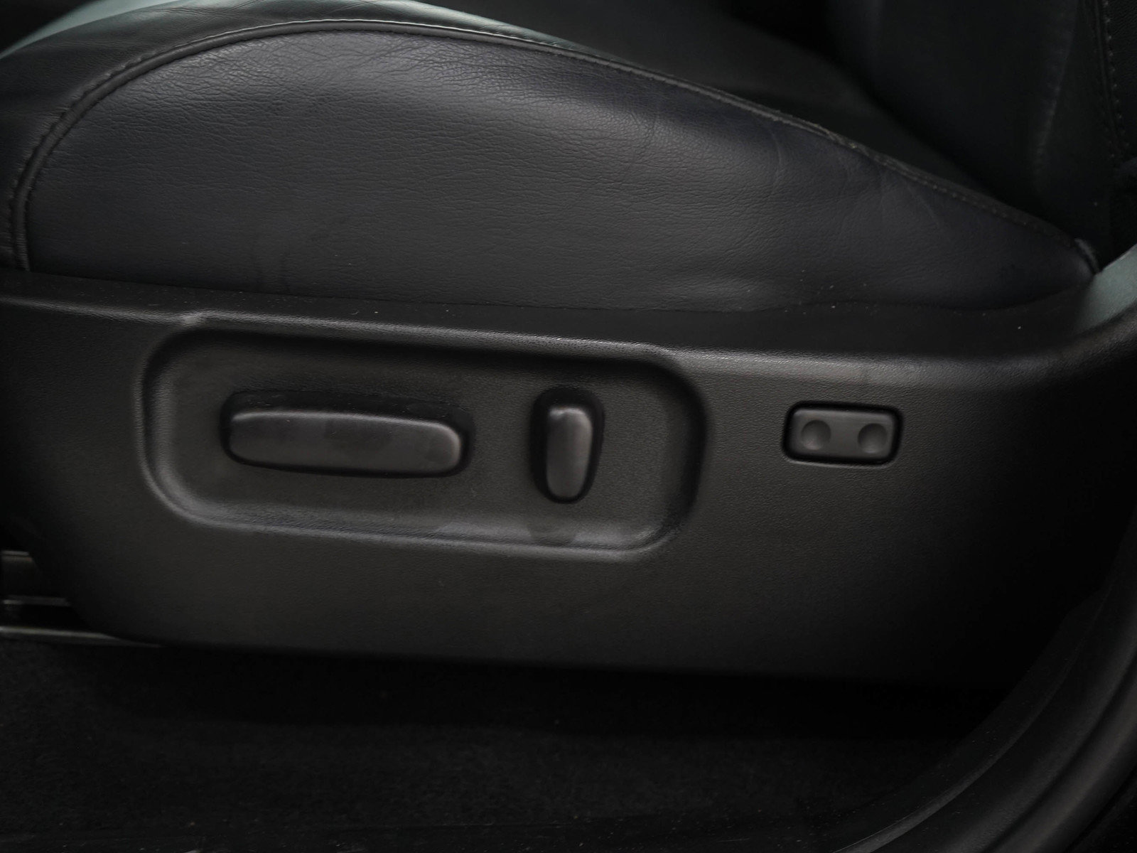 Used 2022 Toyota Tacoma Limited AWD/4WD image 26