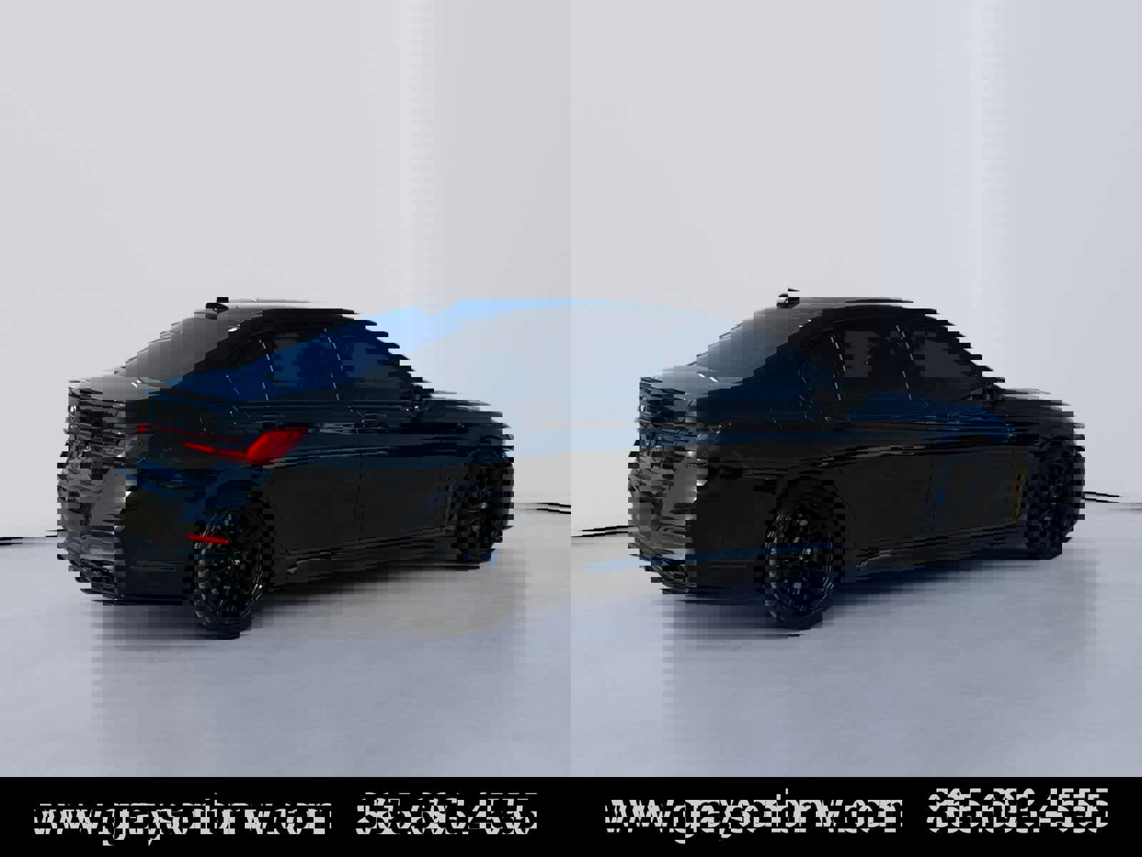 Used 2022 BMW 750i xDrive w/ M Sport Package AWD/4WD image 3