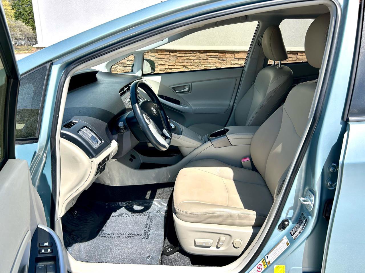Used 2012 Toyota Prius Four w/ Deluxe Solar Roof Pkg FWD image 11