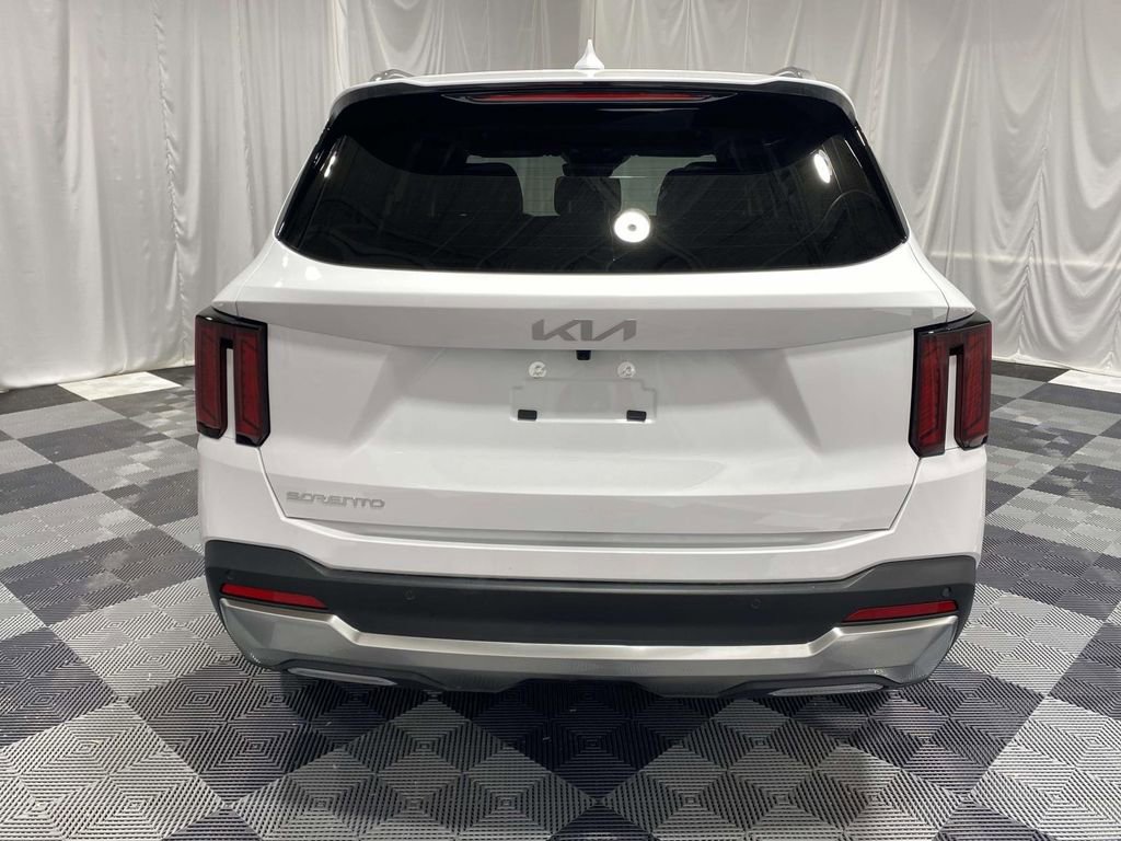 New 2026 Kia Sorento S FWD image 3