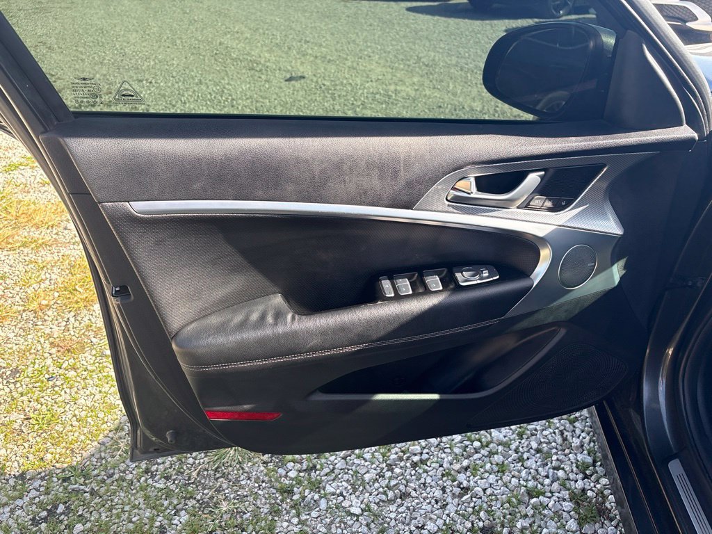 Used 2022 Genesis G70 2.0T w/ Prestige Package AWD/4WD image 12