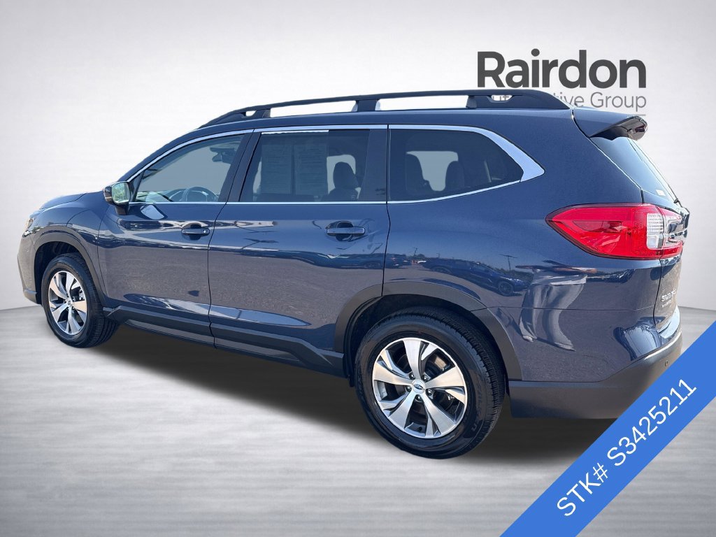 Used 2025 Subaru Ascent Premium AWD/4WD image 2
