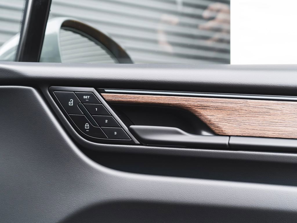 New 2025 Porsche Macan Turbo Electric image 36