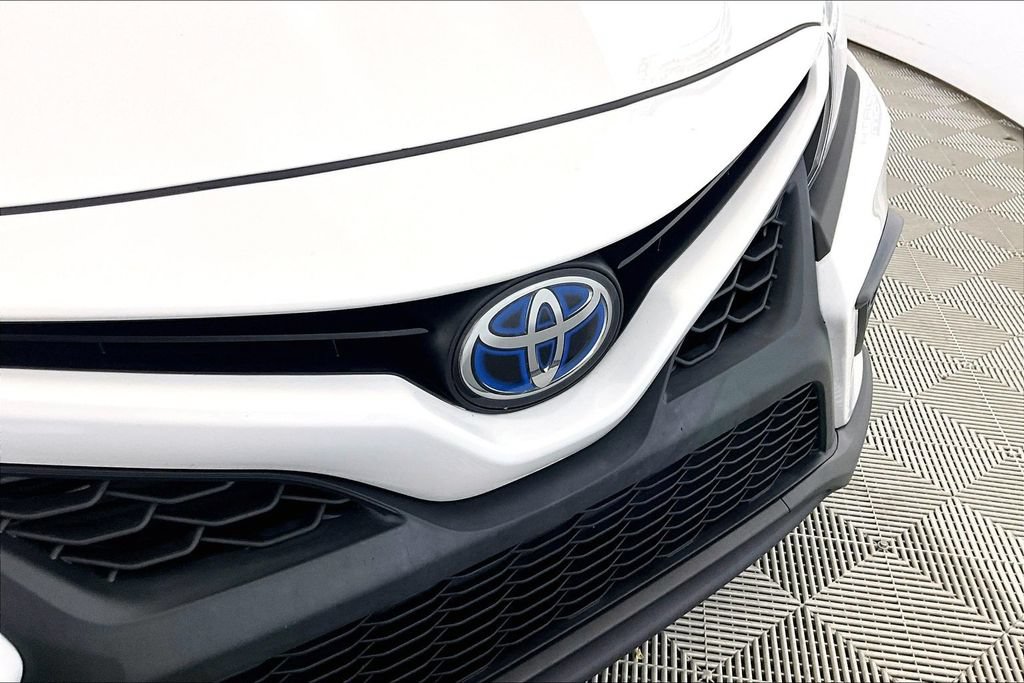 Used 2024 Toyota Camry SE FWD image 23