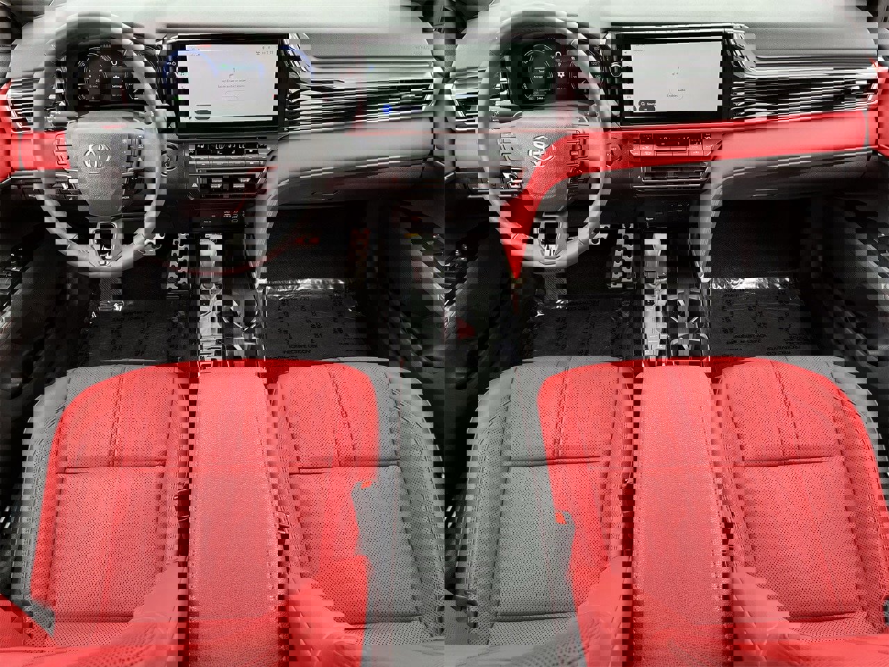 Used 2026 Toyota Camry XSE image 9