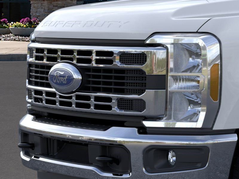 New 2026 Ford F350 XL w/ XL Chrome Package AWD/4WD image 17