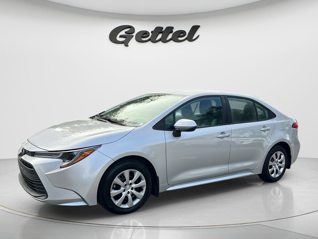 Certified 2026 Toyota Corolla LE FWD image 1