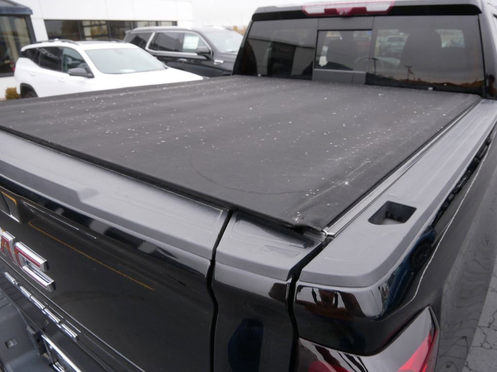 Used 2021 GMC Sierra 1500 AT4 w/ AT4 Premium Package image 9