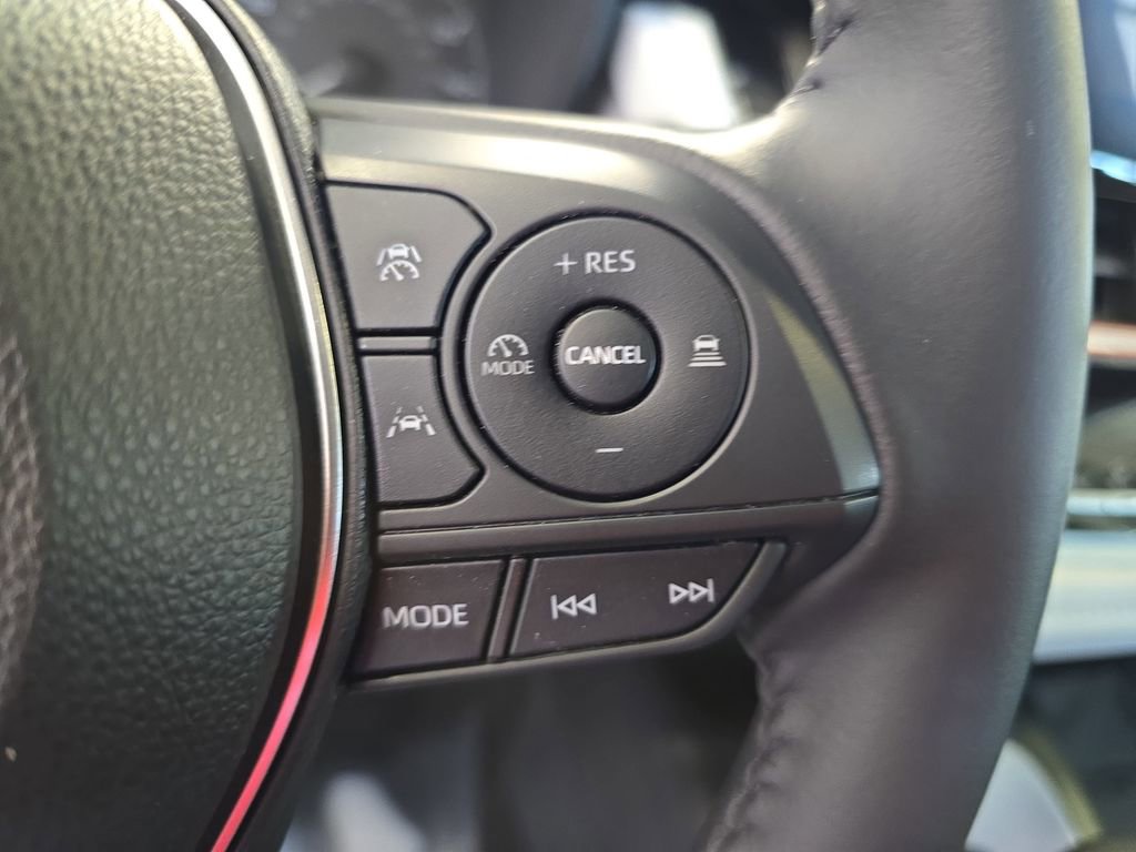 Used 2023 Toyota Corolla SE image 19