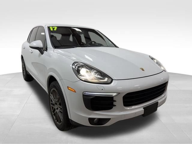 Used 2017 Porsche Cayenne Platinum Edition image 4