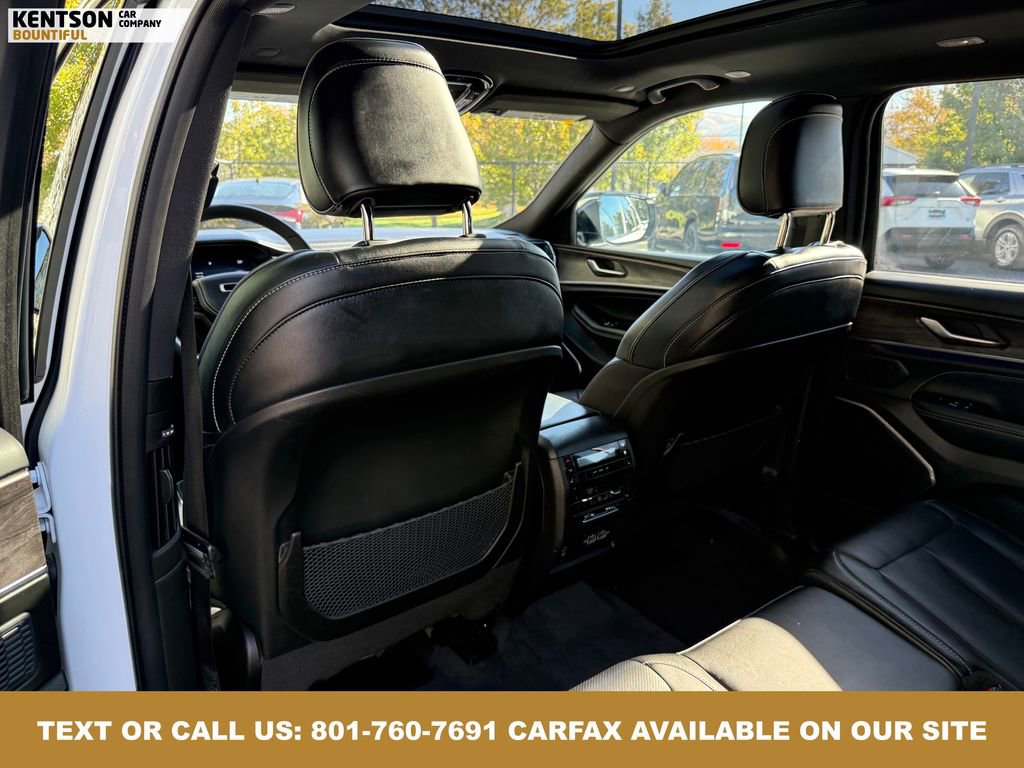 Used 2023 Jeep Grand Cherokee L Overland image 34