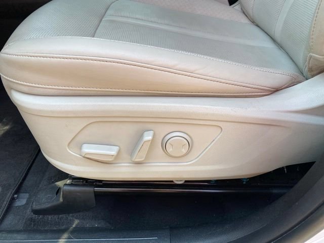 Used 2025 Kia Sorento S AWD/4WD image 14