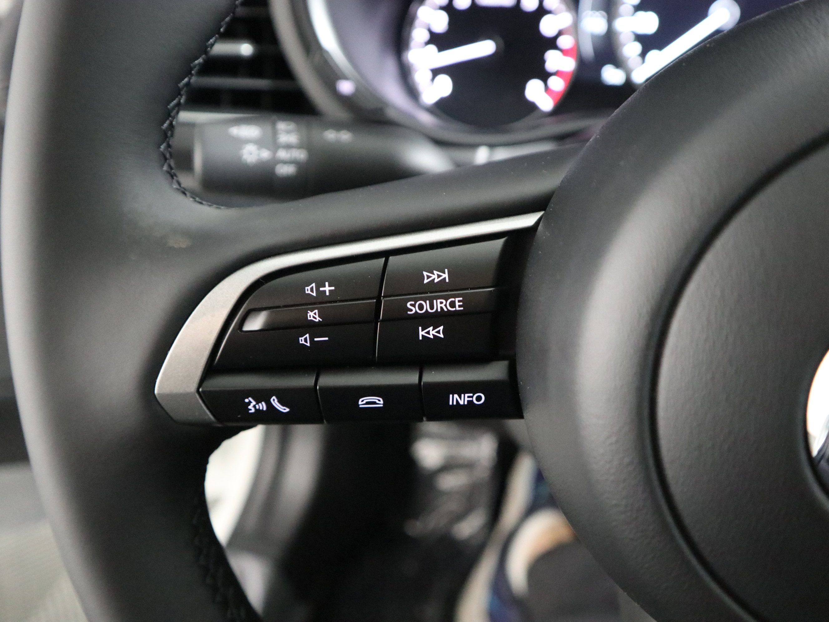 New 2026 MAZDA MAZDA3 2.5 S Sedan w/ Preferred Pkg image 25