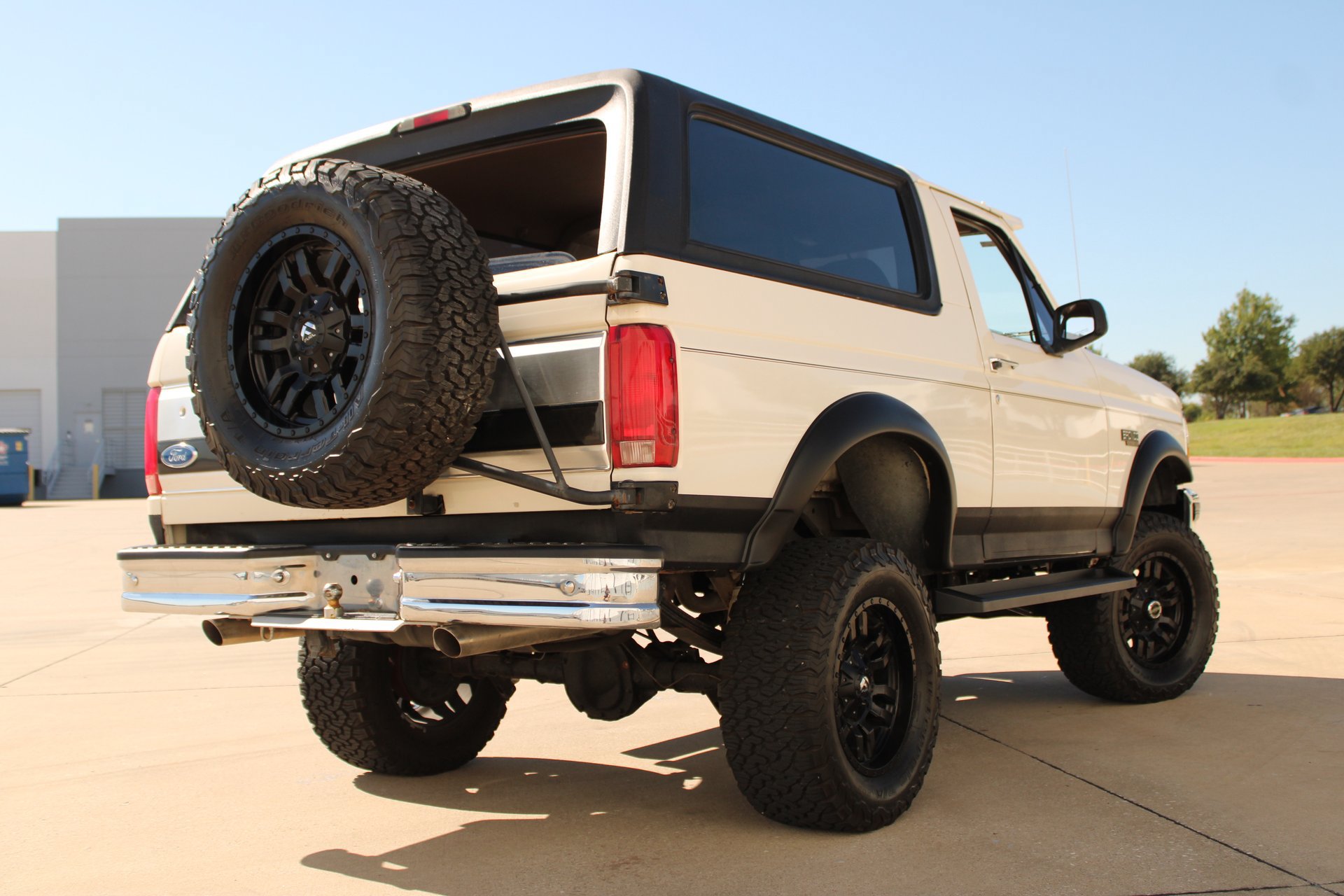 Used 1995 Ford Bronco Eddie Bauer AWD/4WD image 15