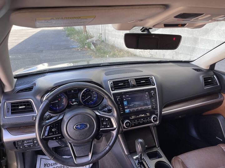 Used 2019 Subaru Outback 3.6R Touring w/ Popular Package #3A AWD/4WD image 16