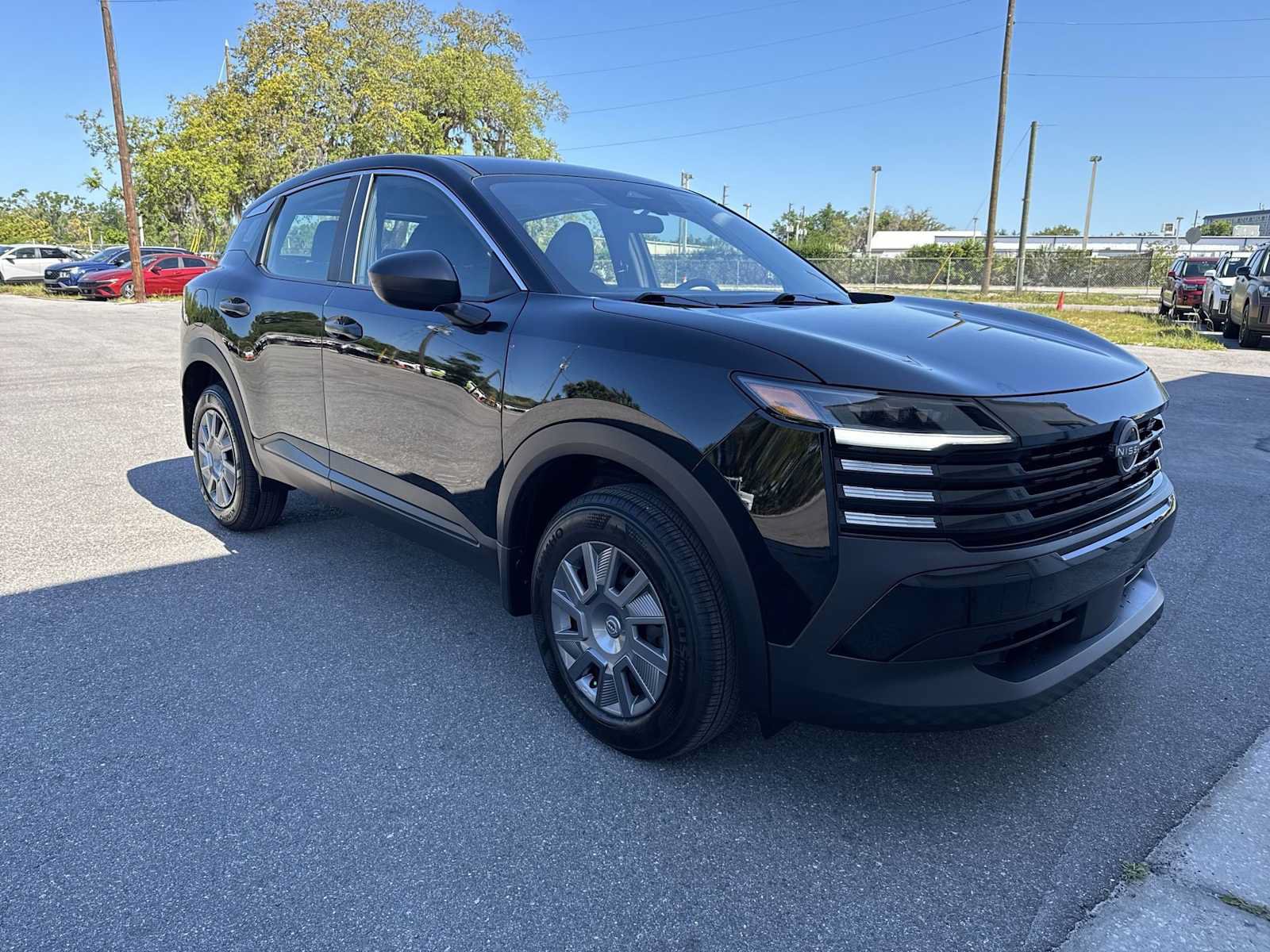 Used 2025 Nissan Kicks S FWD image 8
