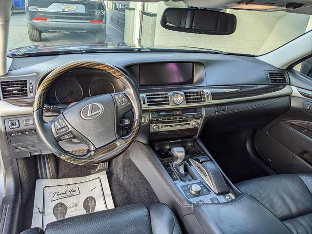 Used 2017 Lexus LS 460 AWD w/ Comfort Package image 14