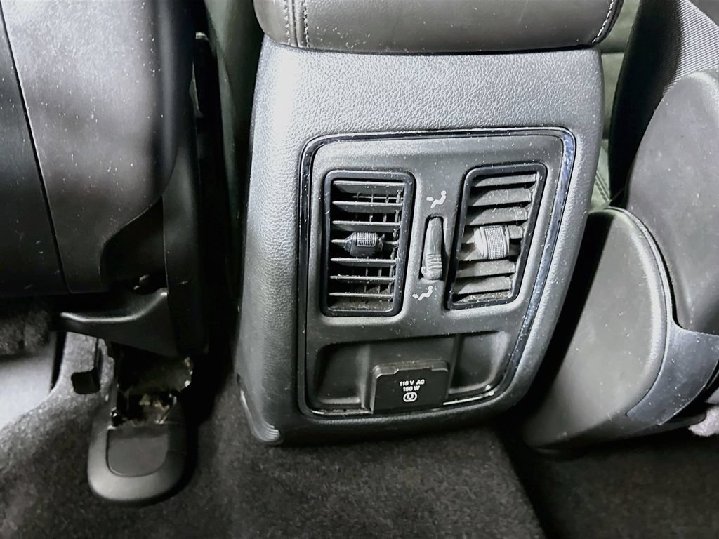Used 2020 Jeep Grand Cherokee Altitude AWD/4WD image 28