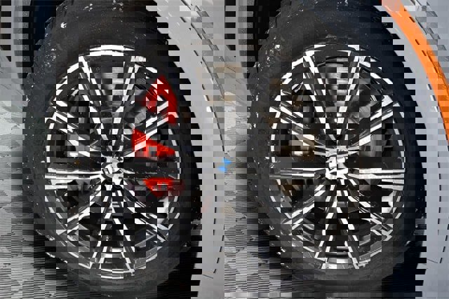 New 2026 BMW X5 xDrive50e w/ M Sport Package image 14