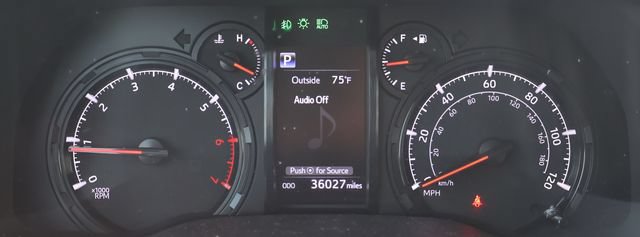 Used 2021 Toyota 4Runner SR5 Premium w/ Moonroof Package AWD/4WD image 12