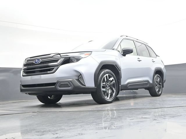 Used 2025 Subaru Forester Limited AWD/4WD image 36