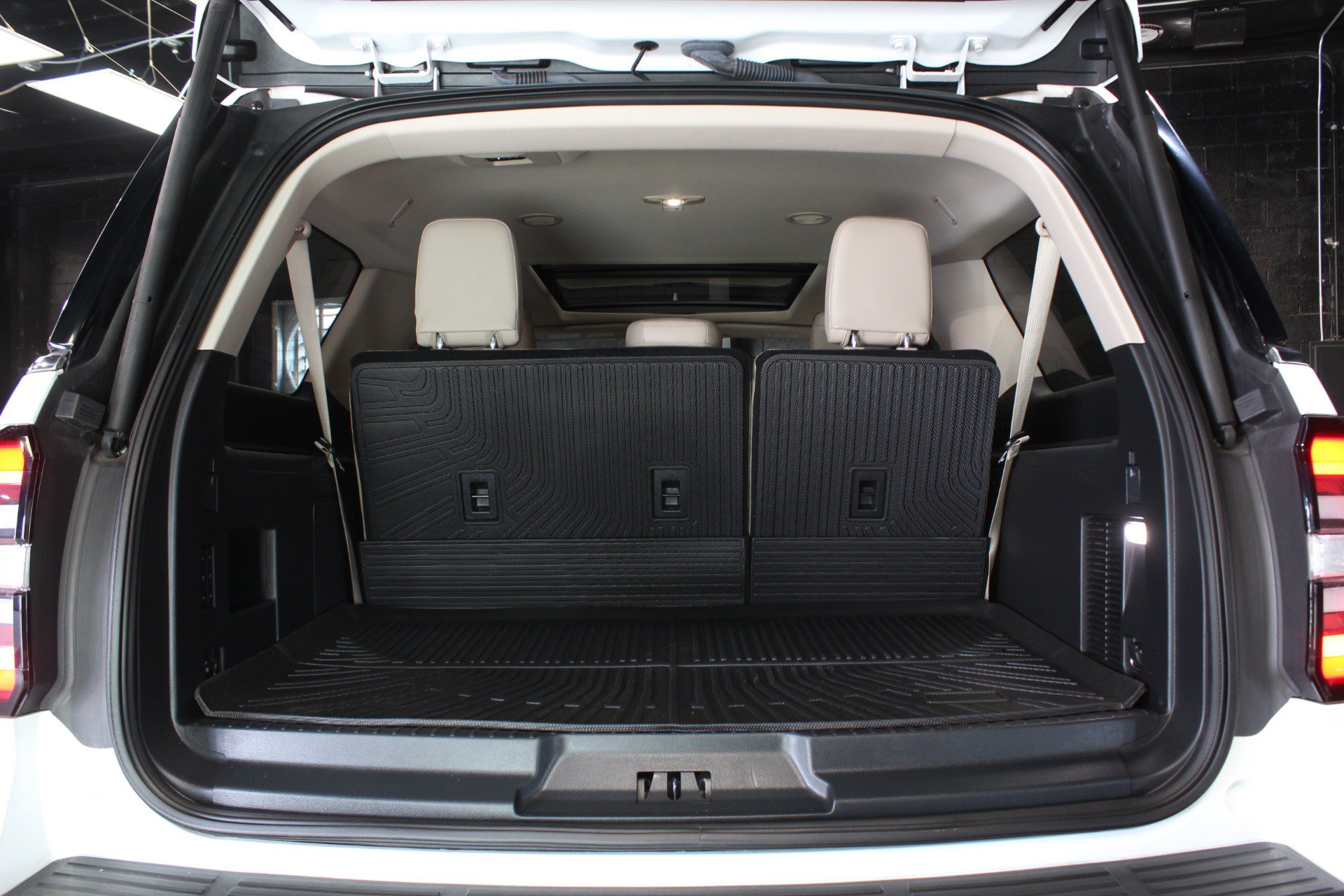 Used 2023 Ford Expedition Max Limited AWD/4WD image 70