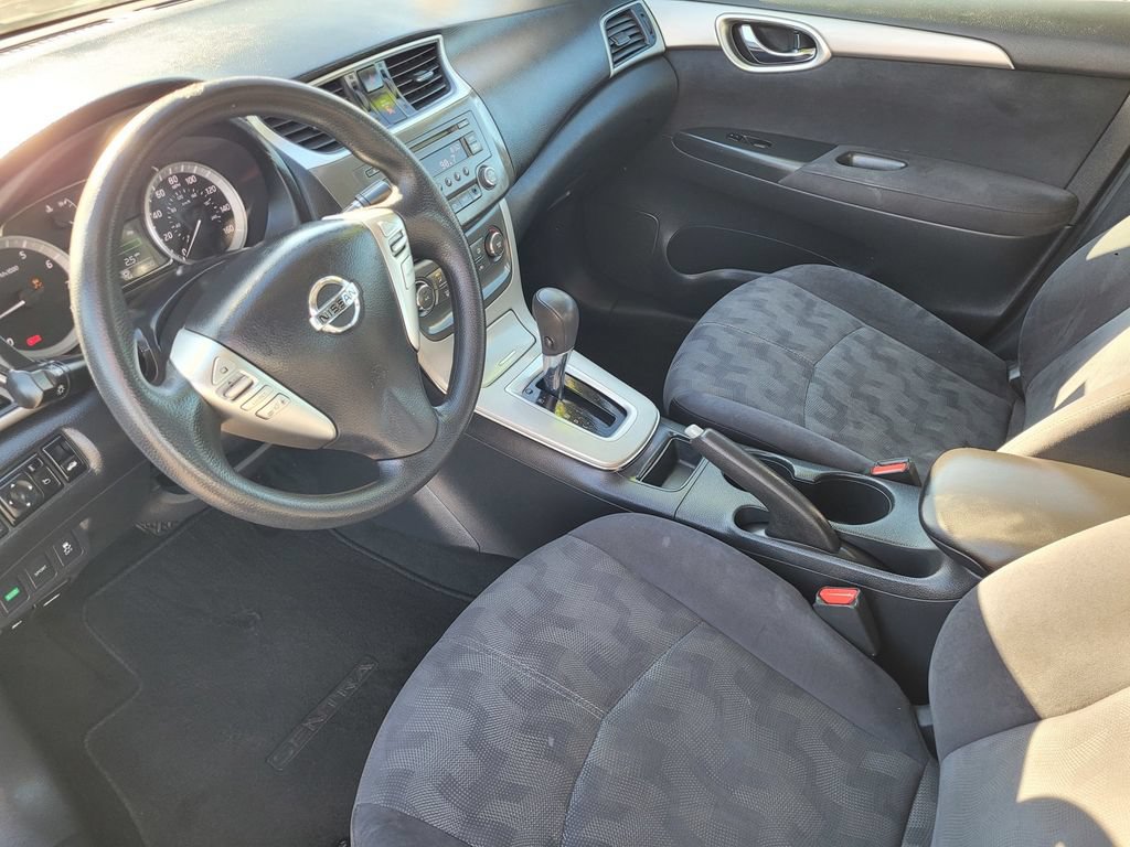 Used 2013 Nissan Sentra SV FWD image 7
