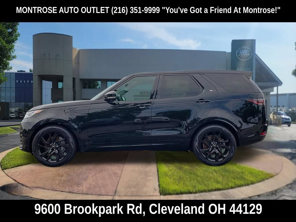 Used 2025 Land Rover Discovery Dynamic SE AWD/4WD image 3