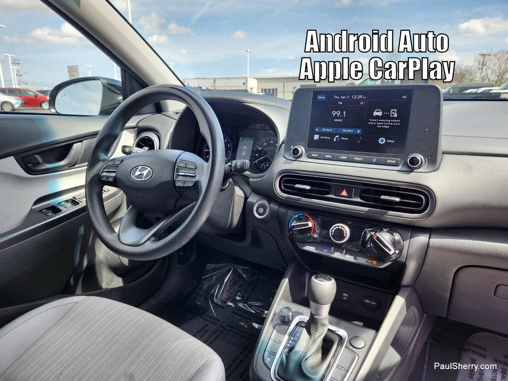 Used 2023 Hyundai Kona SEL w/ Cargo Package FWD image 2