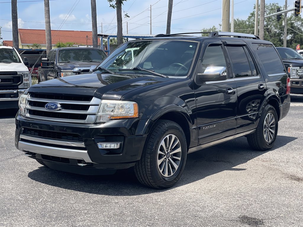 Used 2015 Ford Expedition Platinum AWD/4WD image 18