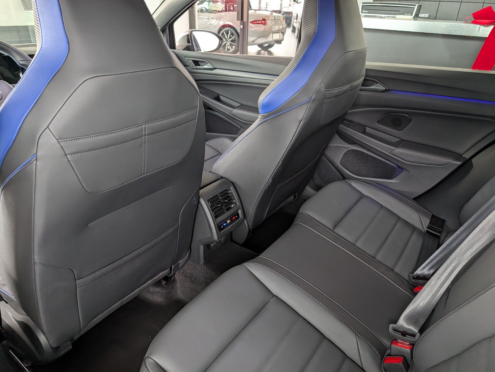 Used 2023 Volkswagen Golf R AWD/4WD image 14