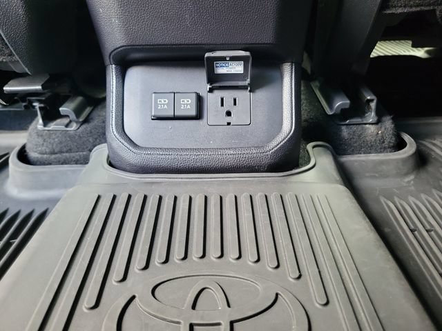 Used 2021 Toyota Highlander Platinum FWD image 15