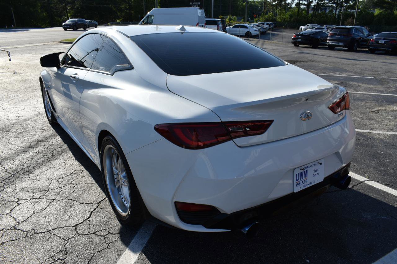 Used 2018 INFINITI Q60 3.0t Luxe w/ Cargo Package RWD image 8