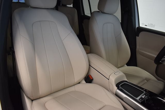 New 2026 Mercedes-Benz GLB 250 4MATIC image 6
