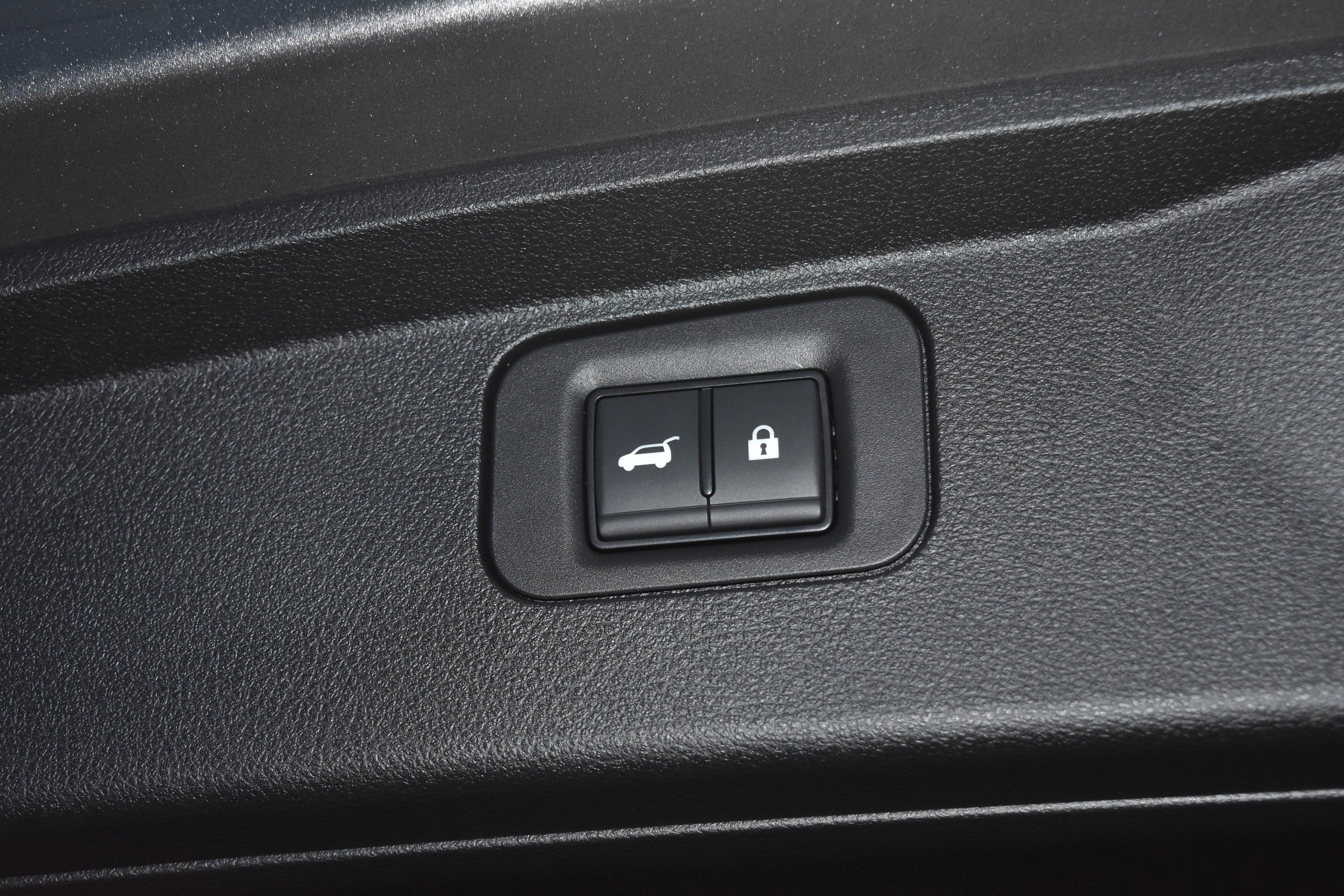 New 2026 Nissan Armada SL w/ Captain's Chari Seat Package image 26