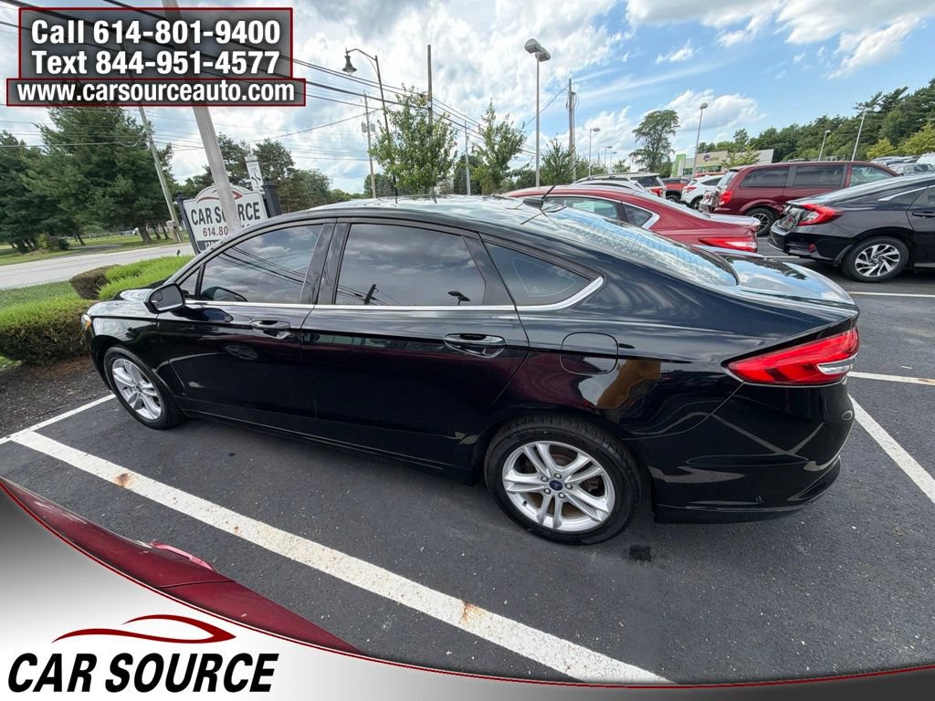 Used 2018 Ford Fusion SE w/ Fusion SE Technology Package FWD image 7