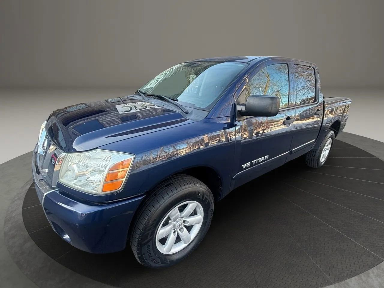 Used 2012 Nissan Titan SV w/ SV Value Truck Pkg AWD/4WD image 39