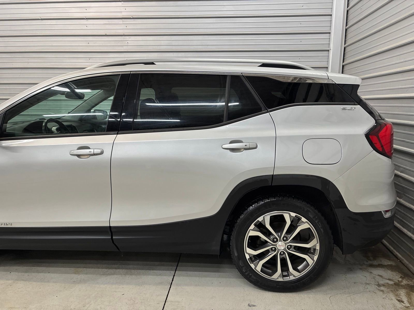 Used 2019 GMC Terrain SLT image 5