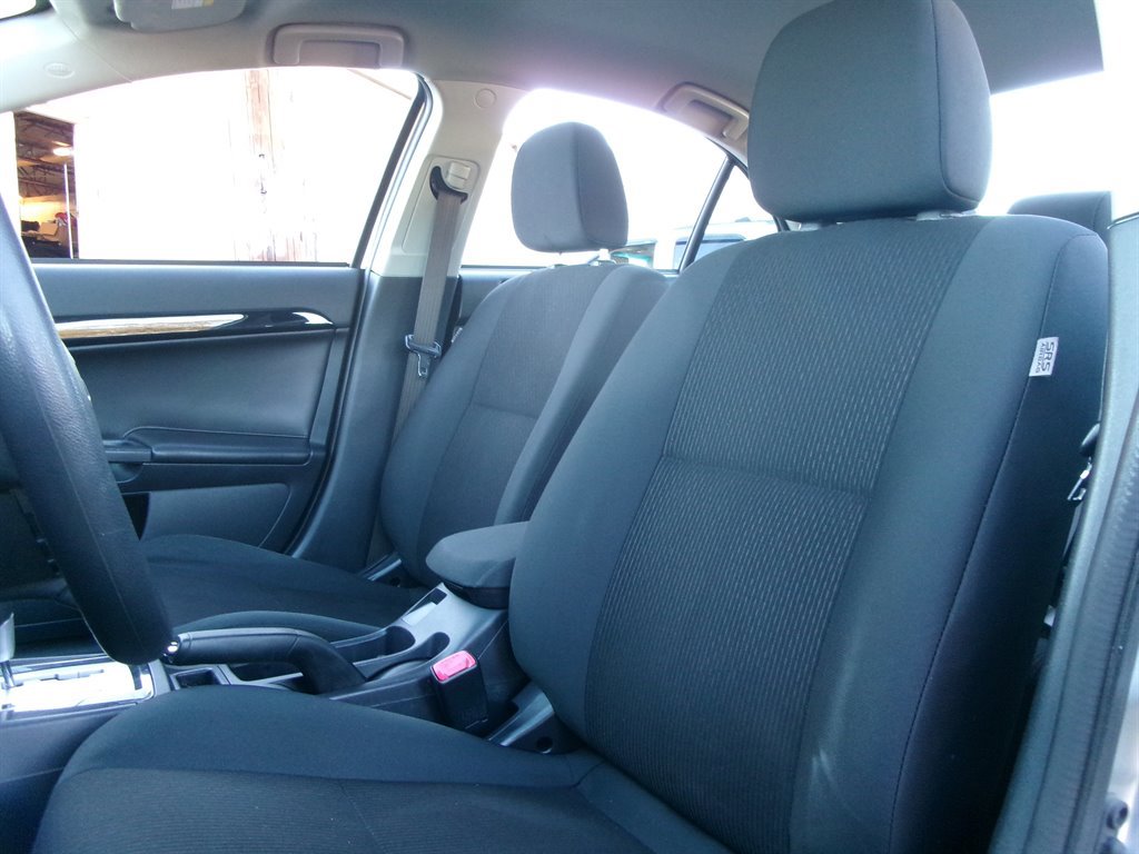 Used 2016 Mitsubishi Lancer ES image 15