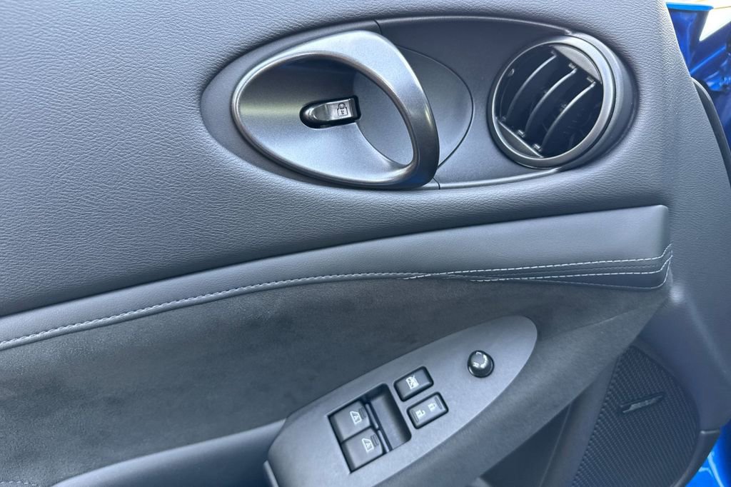 Used 2024 Nissan Z Performance w/ Floor Mat Package image 10