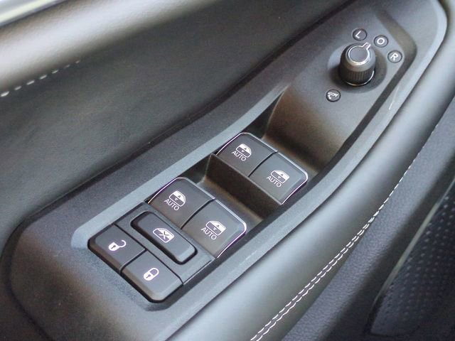 New 2025 Jeep Grand Cherokee Overland w/ Luxury Tech Group IV image 25