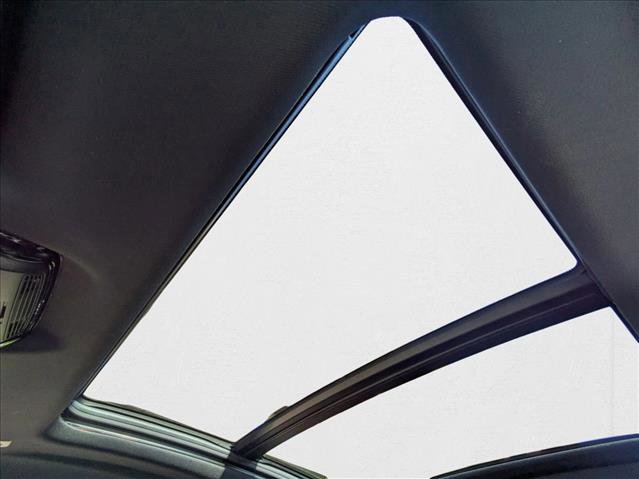 Used 2025 BMW X4 xDrive30i w/ Premium Package image 15