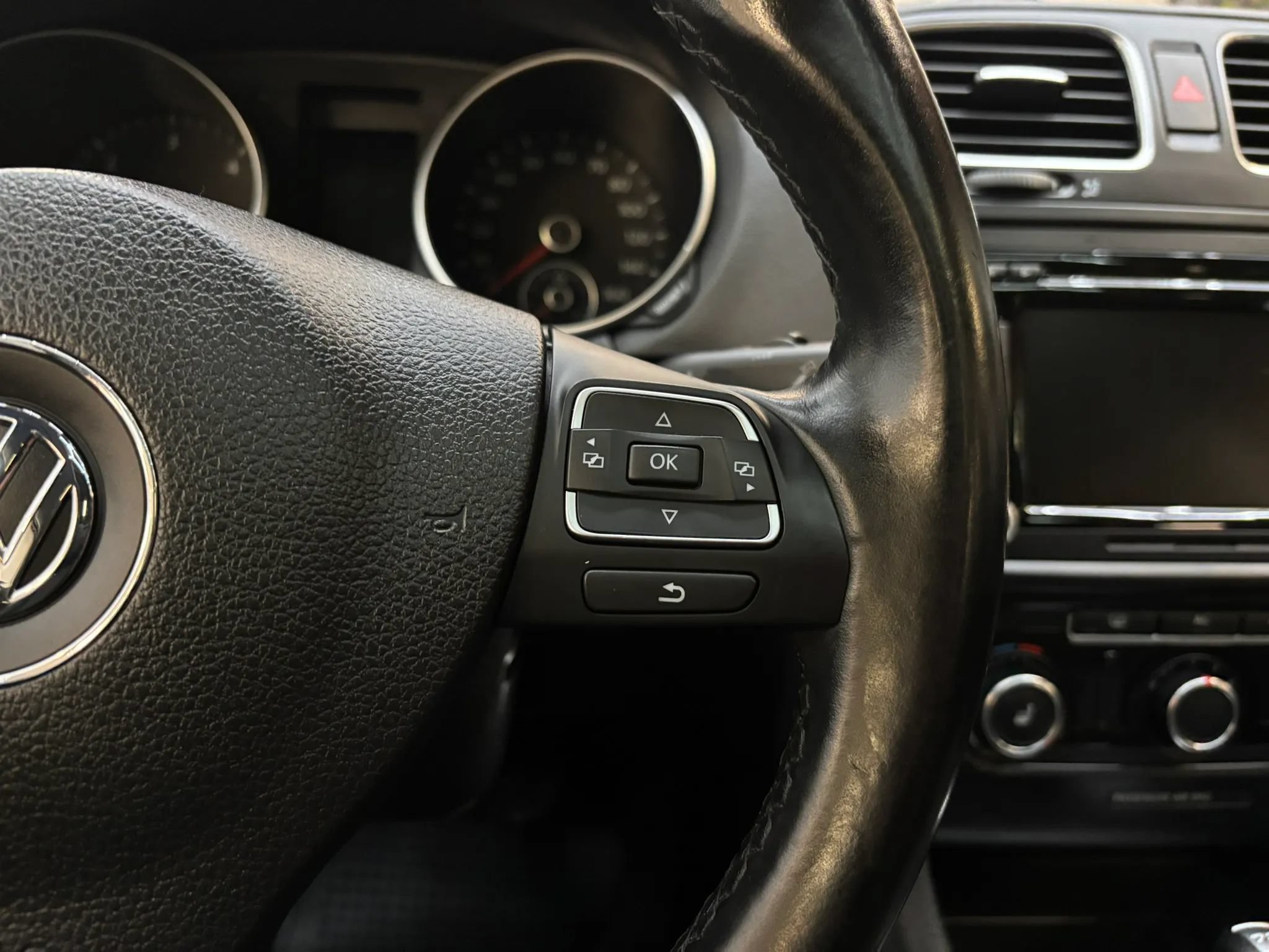 Used 2012 Volkswagen Jetta TDI FWD image 17