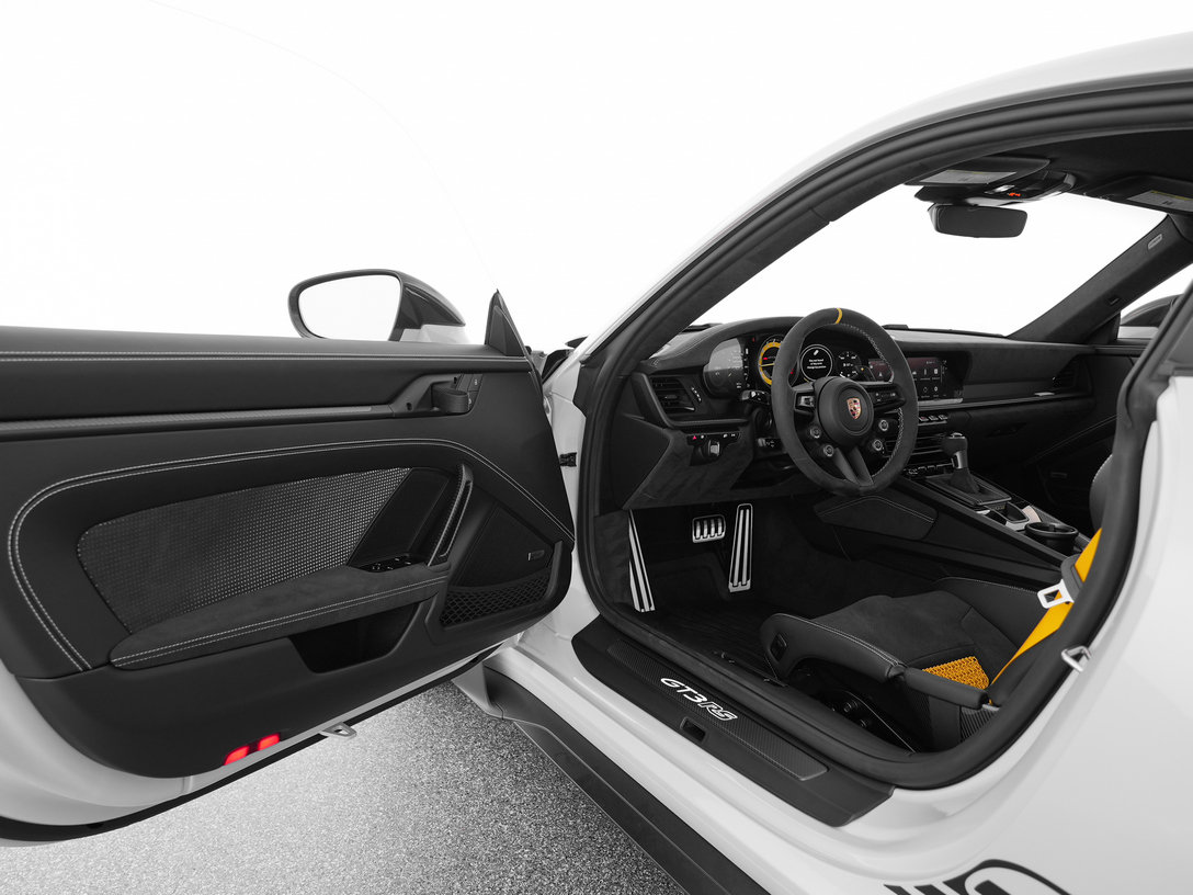 Used 2025 Porsche 911 GT3 RS RWD image 12