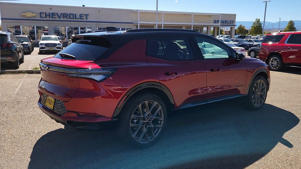 New 2026 Chevrolet Equinox EV RS image 8