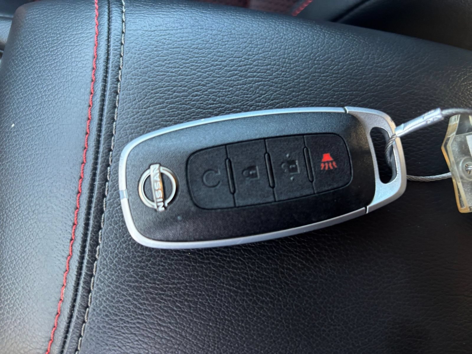 Used 2026 Nissan Kicks SR AWD/4WD image 25
