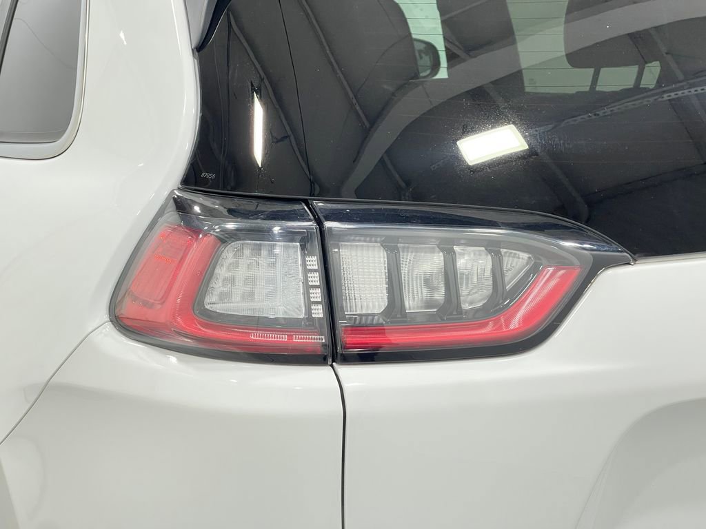 Used 2019 Jeep Cherokee Limited w/ Luxury Group image 34