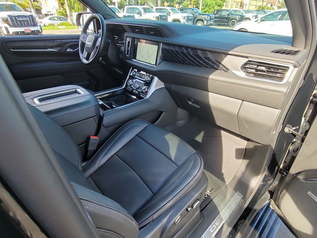 Used 2023 GMC Yukon Denali AWD/4WD image 30